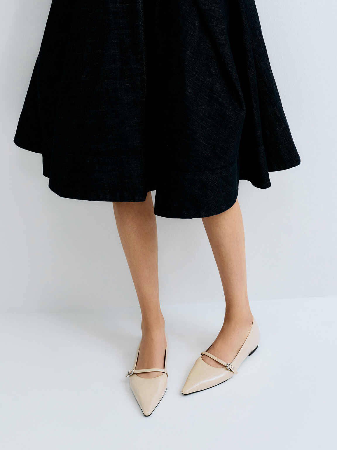 ポインテッドバックルストラップ フラット, ベージュ, hi-res