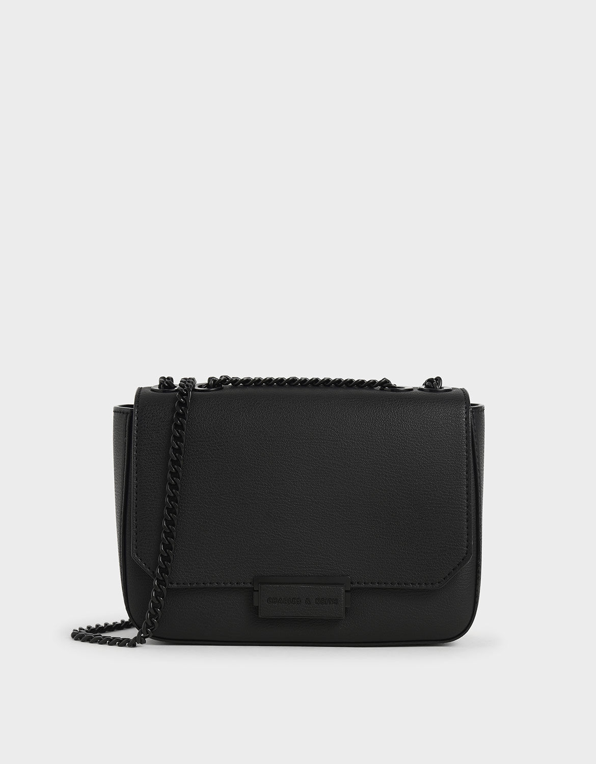 Charles＆Keith チェーンストラップ クロスボディバッグ CHARLES & KEITH チェーンストラップ クロスボディバッグ 【再入荷