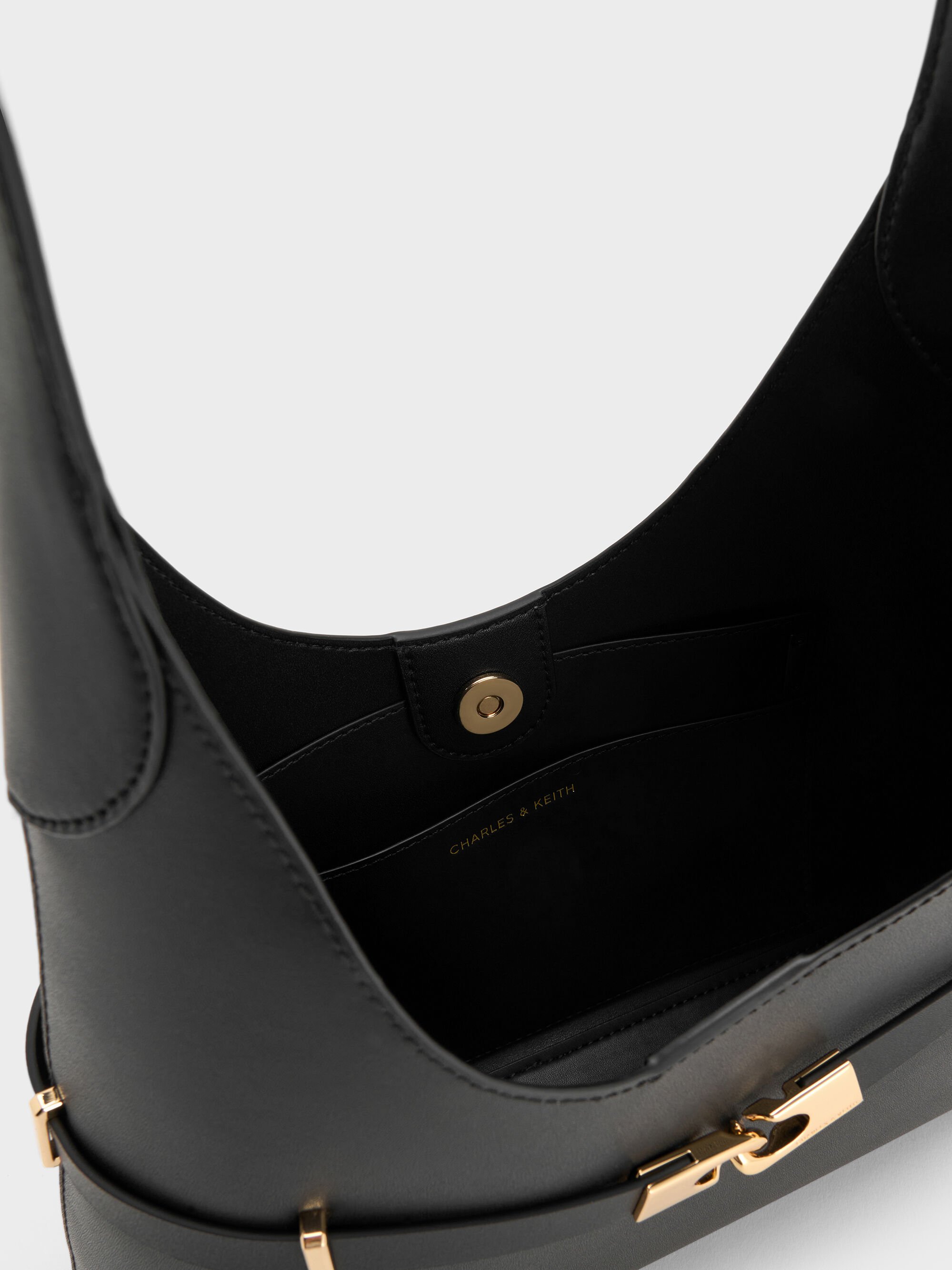 Arlet アラート メタリックアクセントベルトホーボーバッグ - ブラック