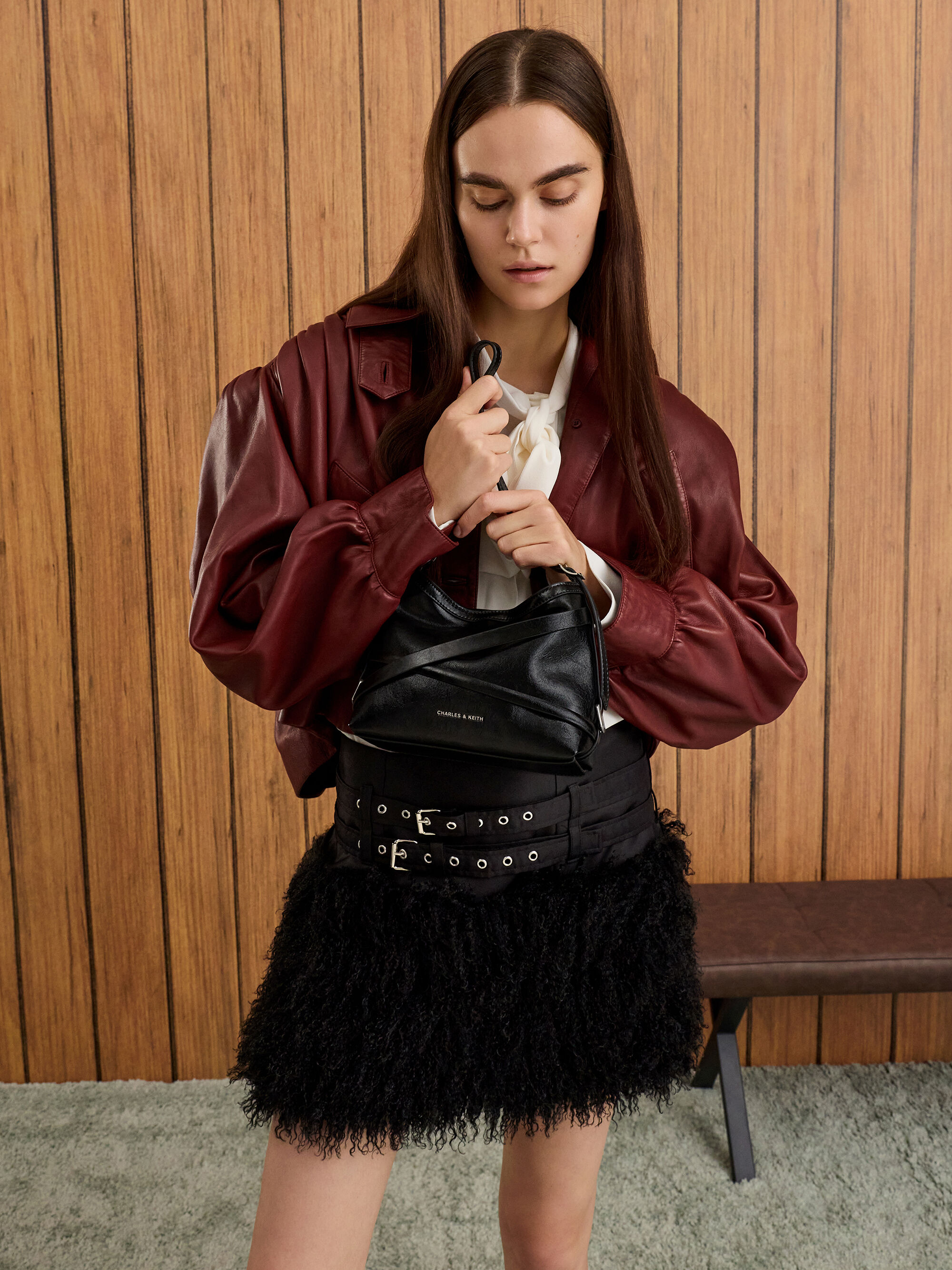 Bryna ブライナ バックルストラップクロスボディバッグ - ノワール