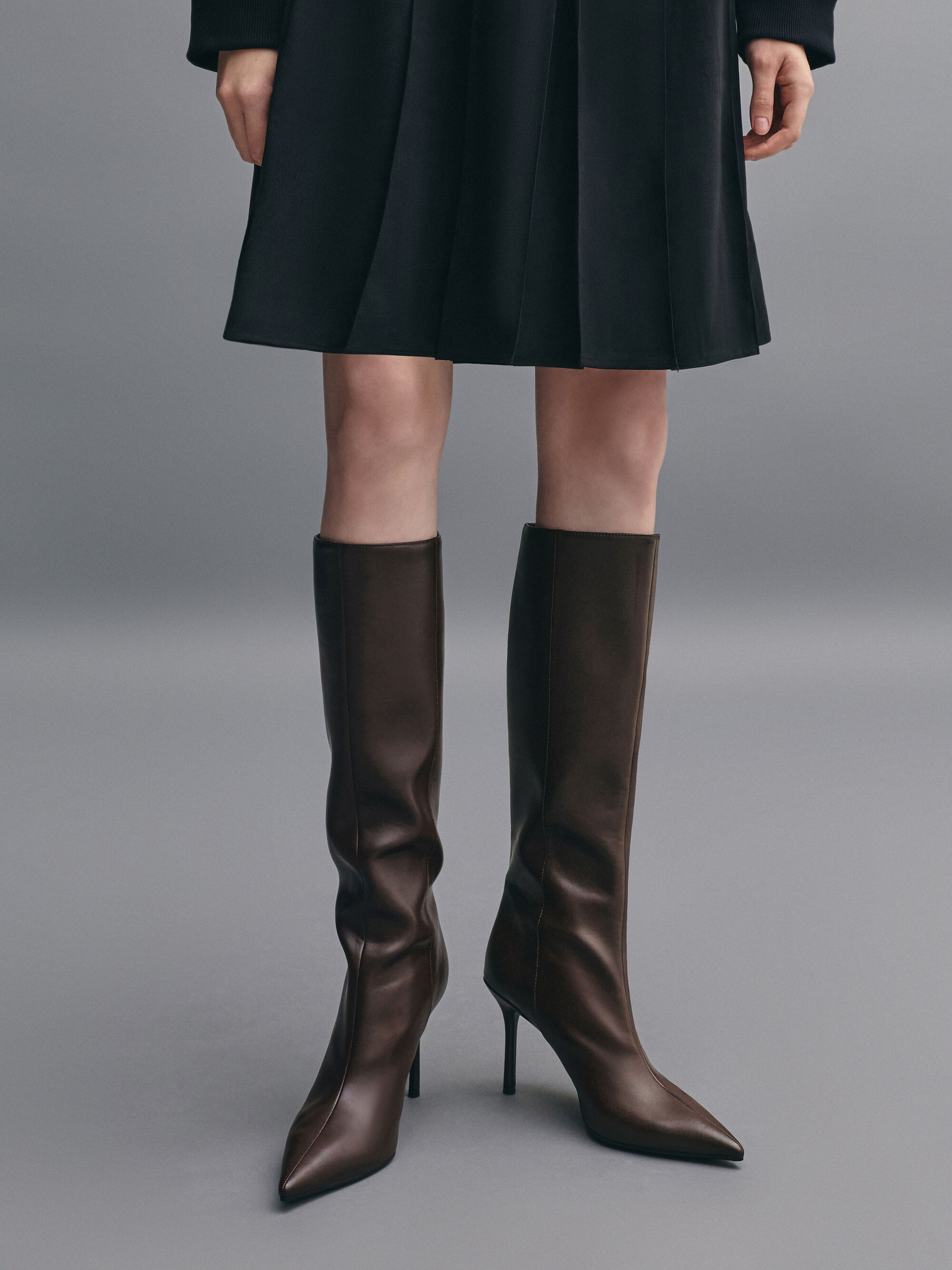 ポインテッドトゥ シルエットヒールロングブーツ - ダークブラウン