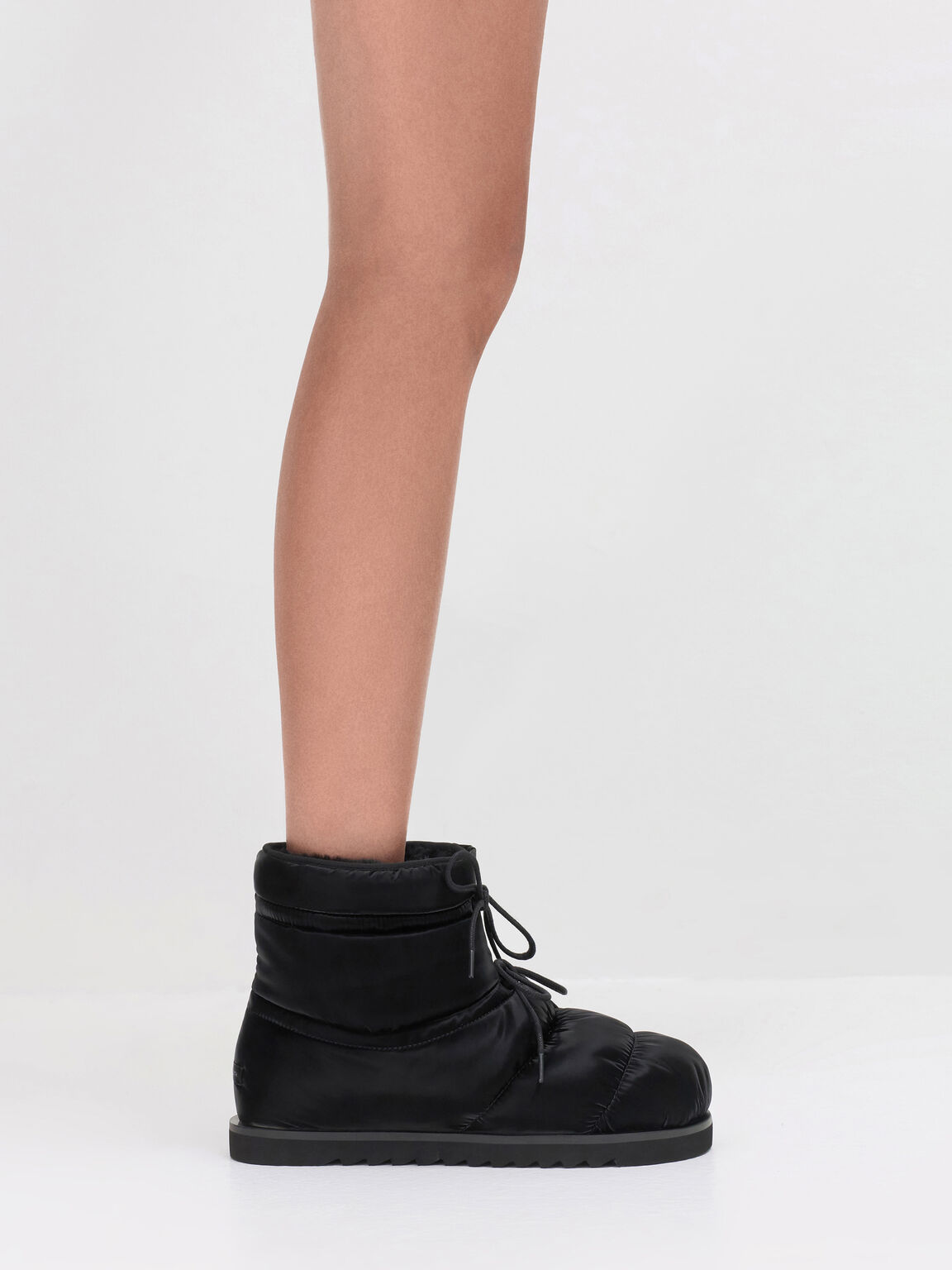 Egan イーガン ナイロンパフィーパネルド レースアップアンクルブーツ, ブラックテクスチャード, hi-res