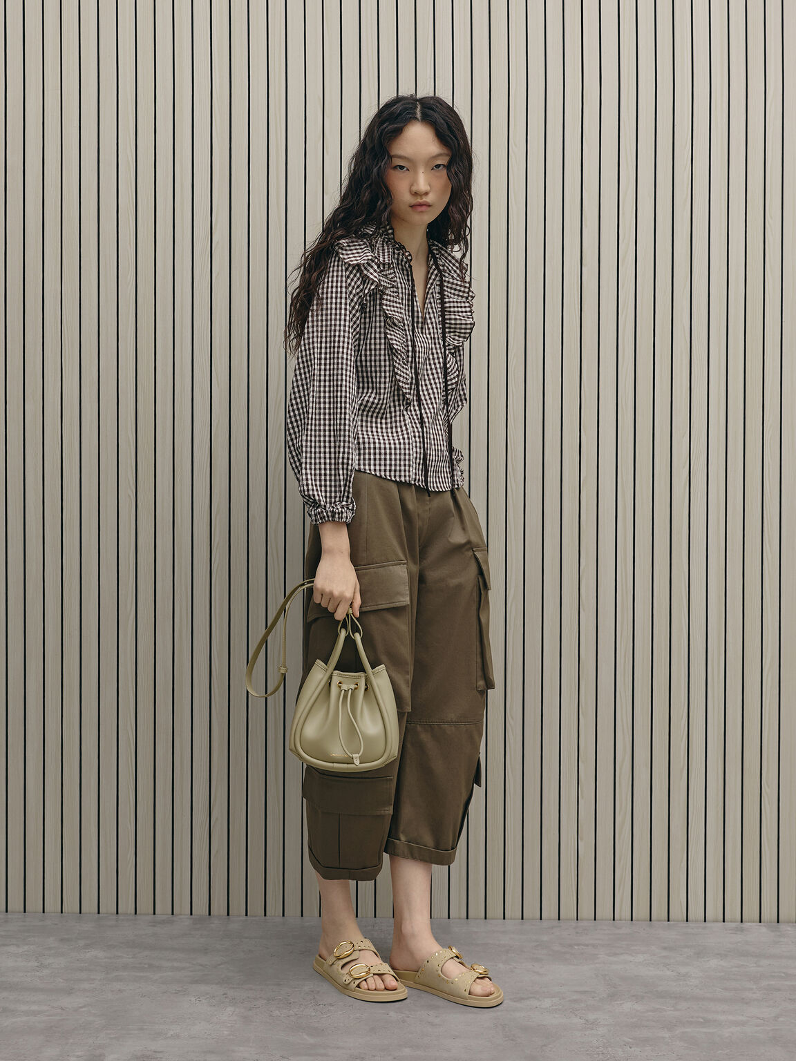 Lyla ライラ チューブラーバケットバッグ, ペールオリーブ, hi-res