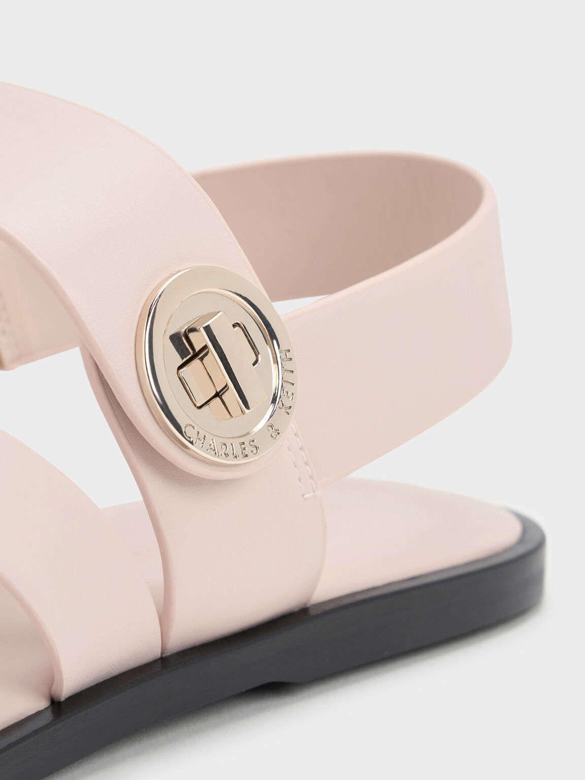 Yara ヤラ ターンロックストラッピーサンダル, クリーム, hi-res