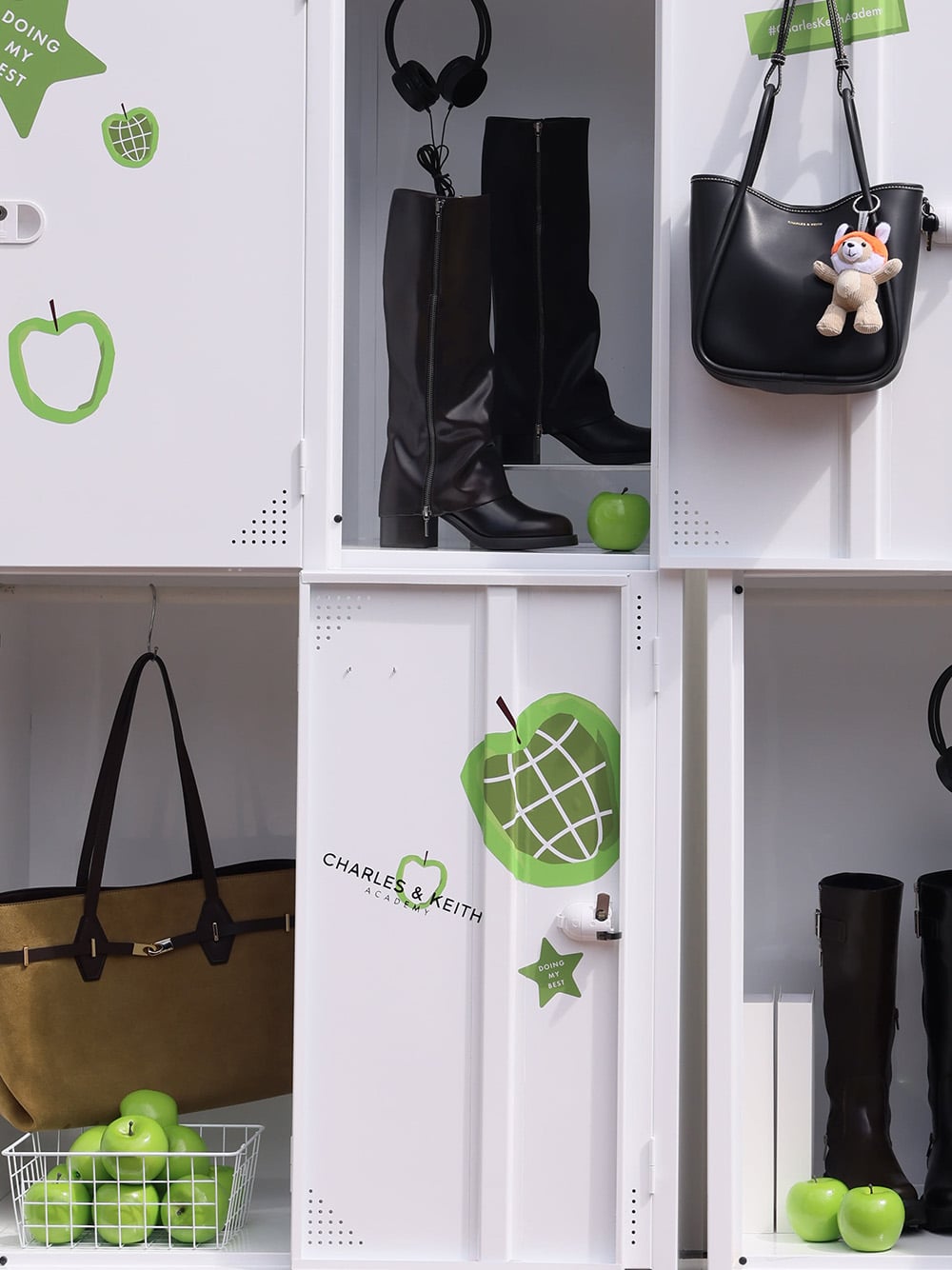 チャールズアンドキース　バッグ CharlesKeithAcademy Pop-Up In Seoul, Korea | CHARLES & KEITH