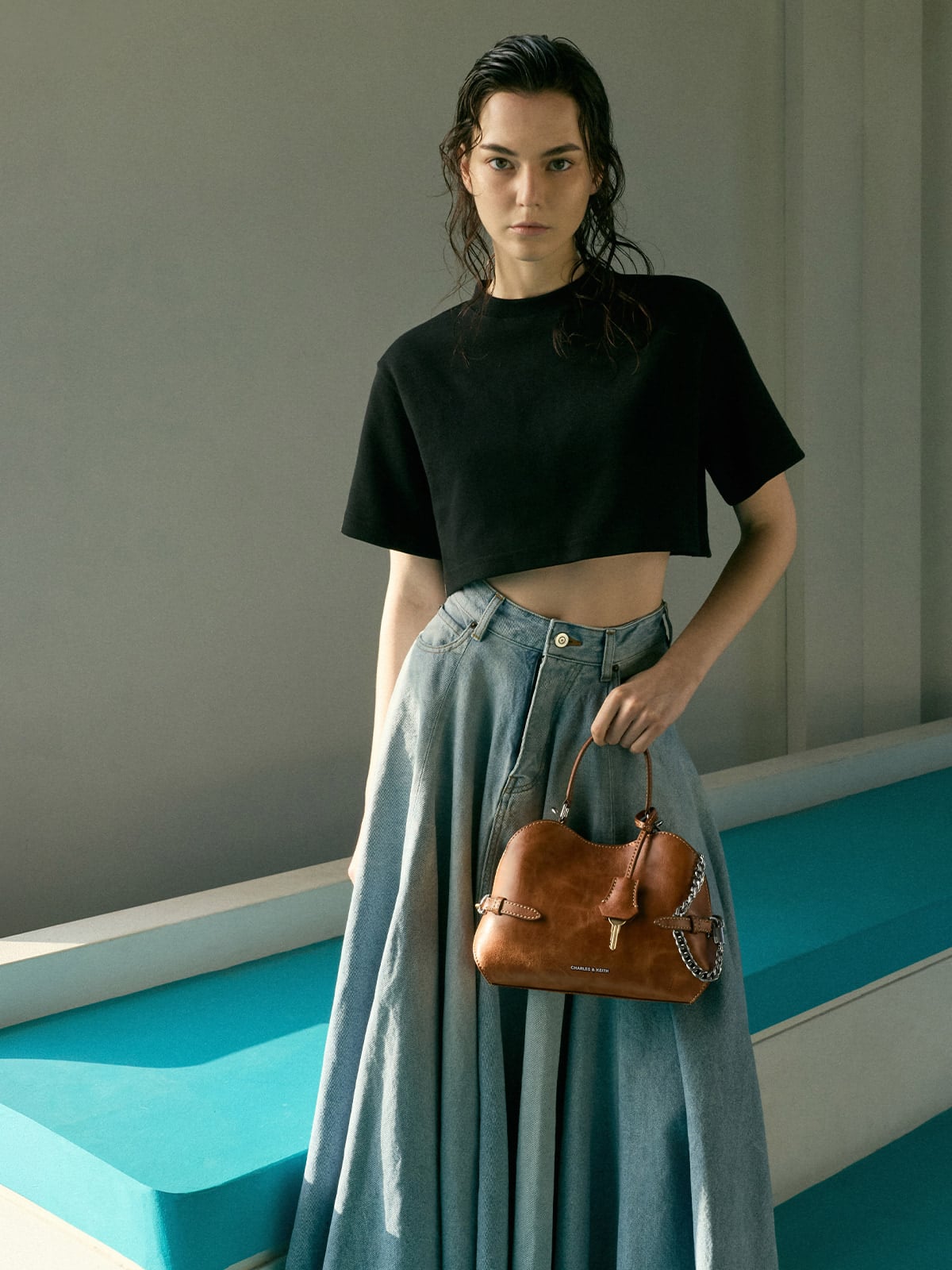 Delfina デルフィナ チェーン サイドベルト トートバッグ - CHARLES & KEITH