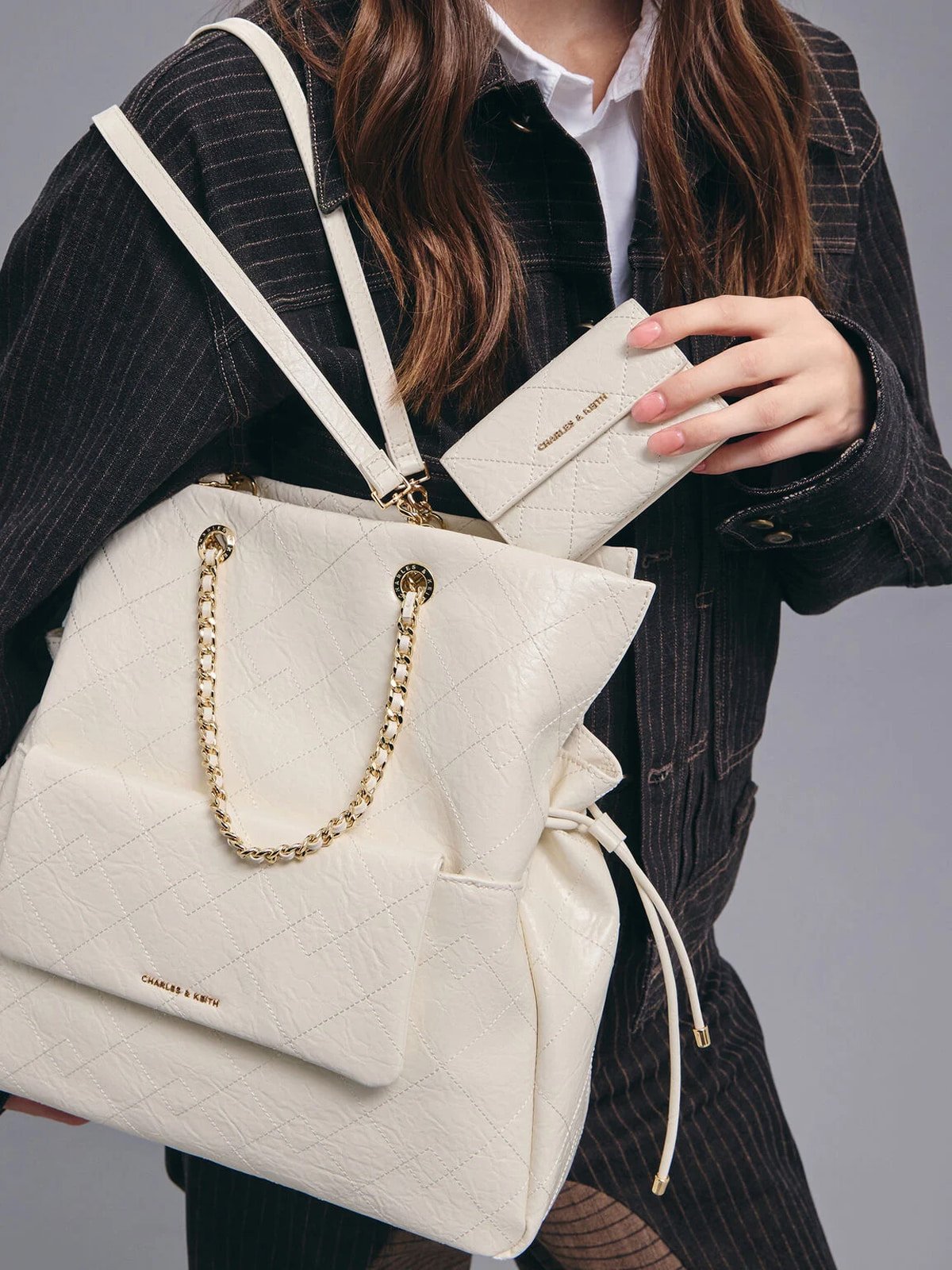 Duo ドゥオ キルティング ドローストリング ツーウェイバックパック - CHARLES & KEITH