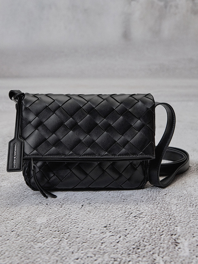 Ivetteコレクションをチェック | CHARLES & KEITH (チャールズアンド