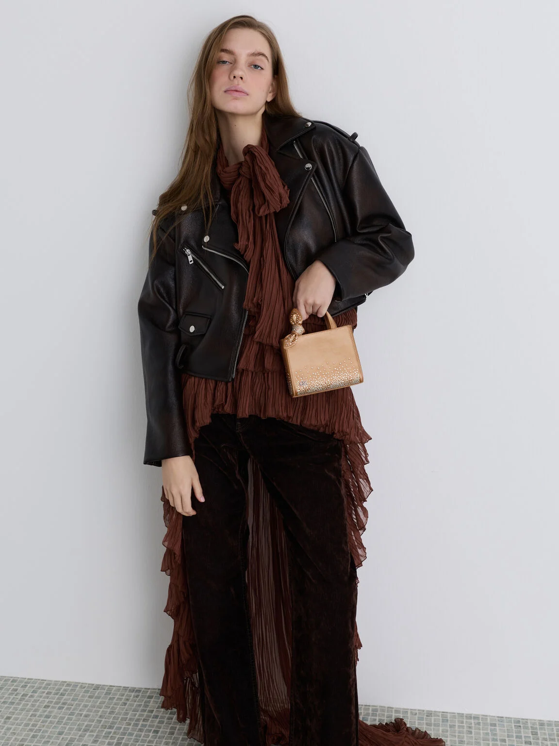 Albany オールバニー レザークリスタルエンベリッシュド ノットボウバッグ - ヌード - CHARLES & KEITH