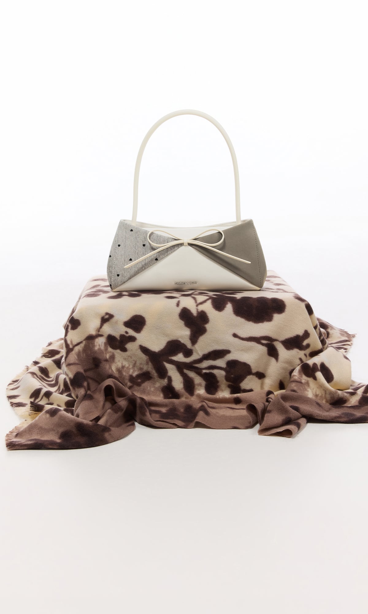 公式】CHARLES & KEITH (チャールズアンドキース) 通販サイト