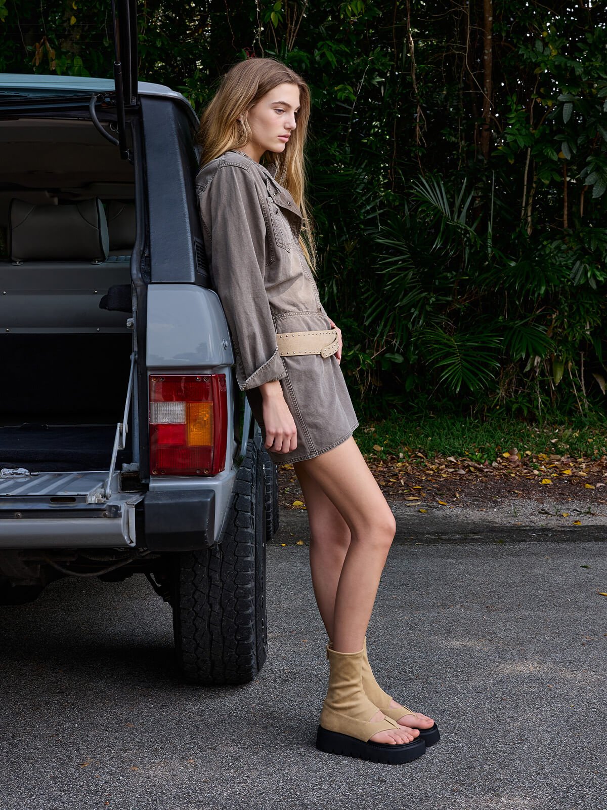 Laine レイン プラットフォーム ブーツサンダル - CHARLES & KEITH