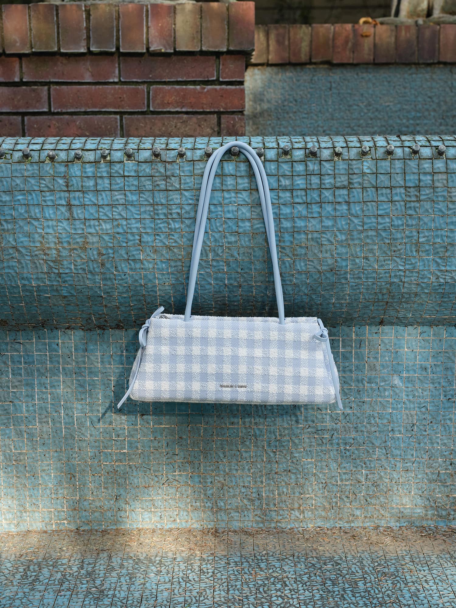 Hazel ヘーゼル ギンガムボウショルダーバッグ -  CHARLES & KEITH