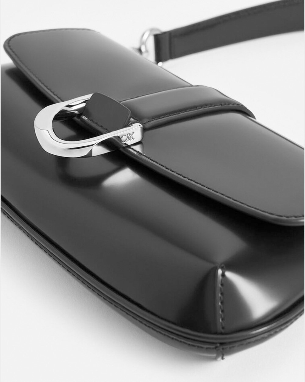 ハン・ソヒとL'initial | CHARLES & KEITH (チャールズアンドキース