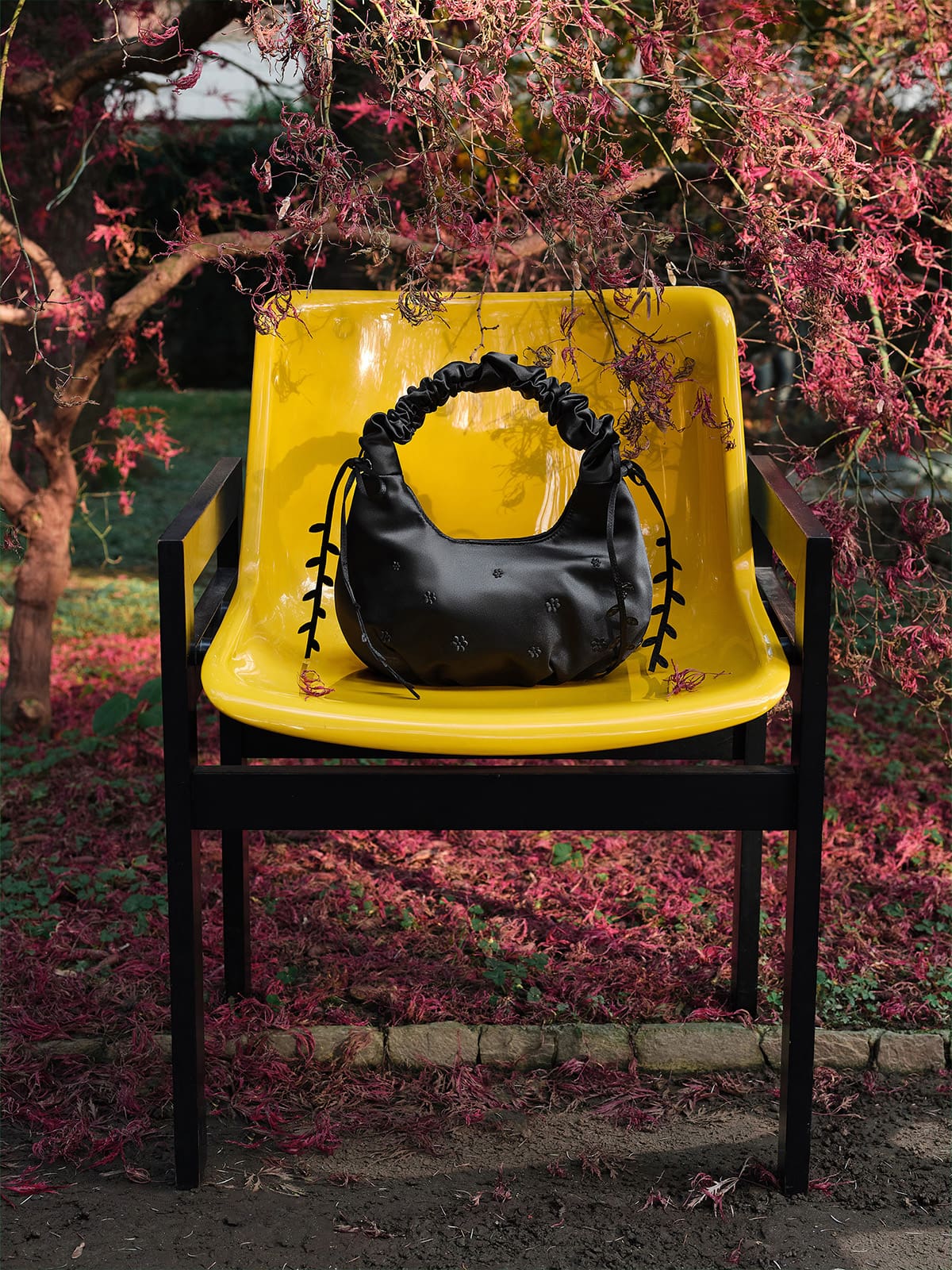 Mabel メイベル サテンフローラルヴァイン ホーボーバッグ - CHARLES & KEITH