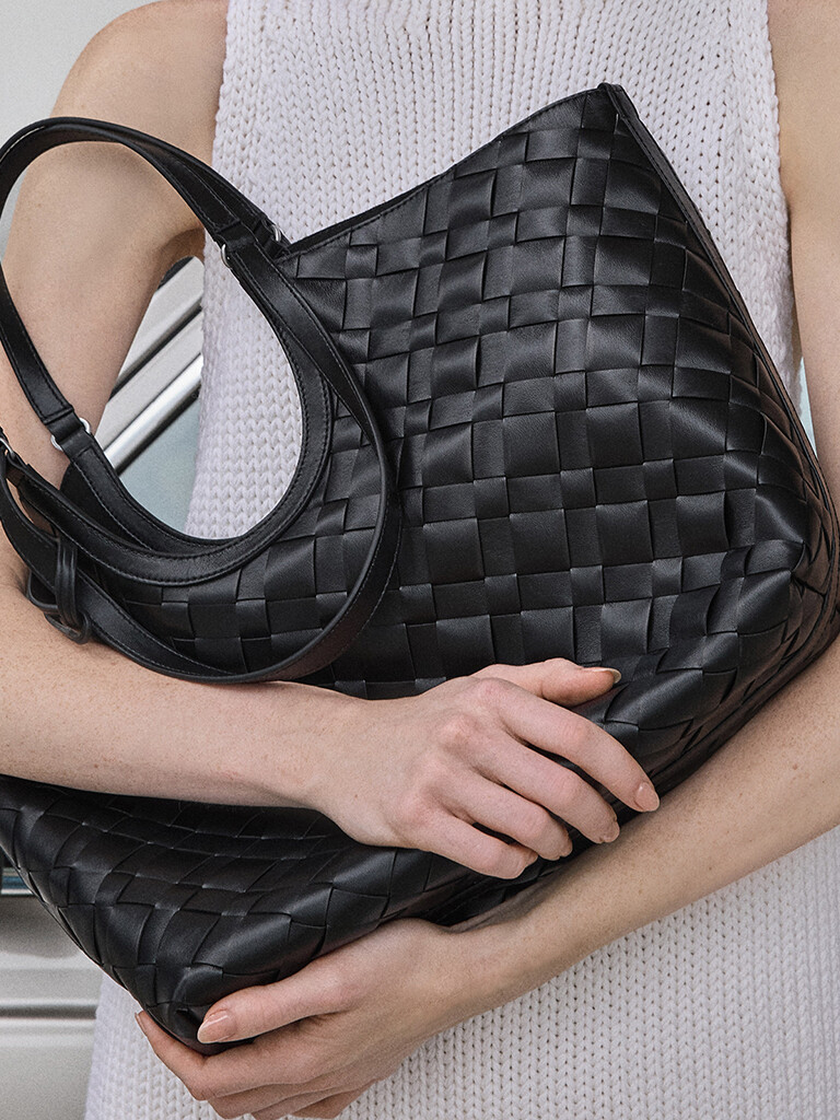 Ivetteコレクションをチェック | CHARLES & KEITH (チャールズアンド