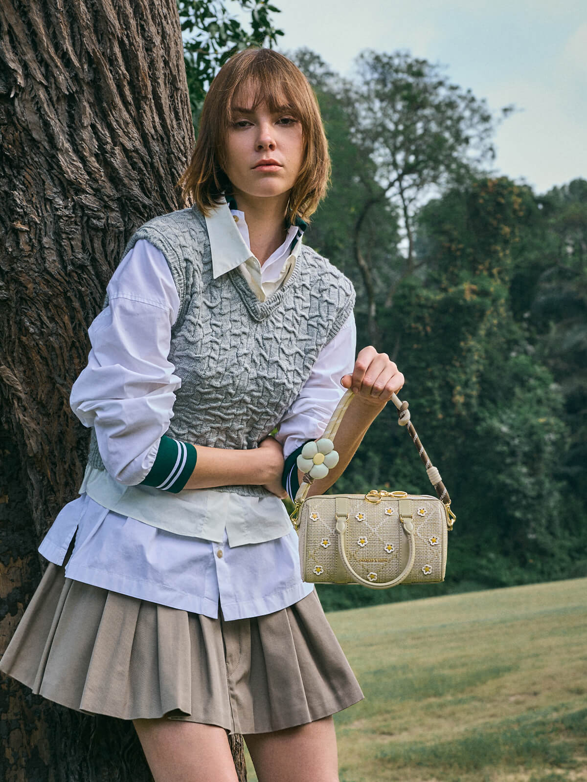 Philomena フィロメナ ラフィア フラワーボウリングバッグ - CHARLES & KEITH