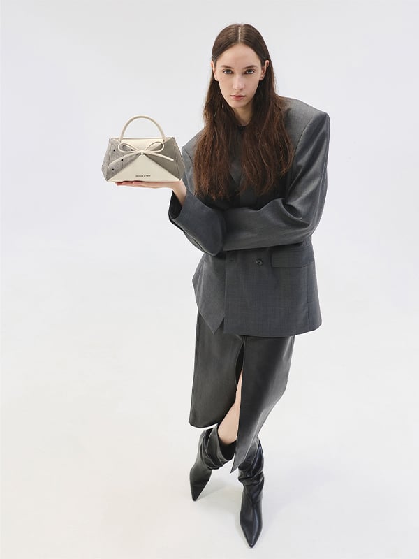 Hazel ヘーゼル ハートプリント ボウパネルド トップハンドルバッグ - CHARLES & KEITH