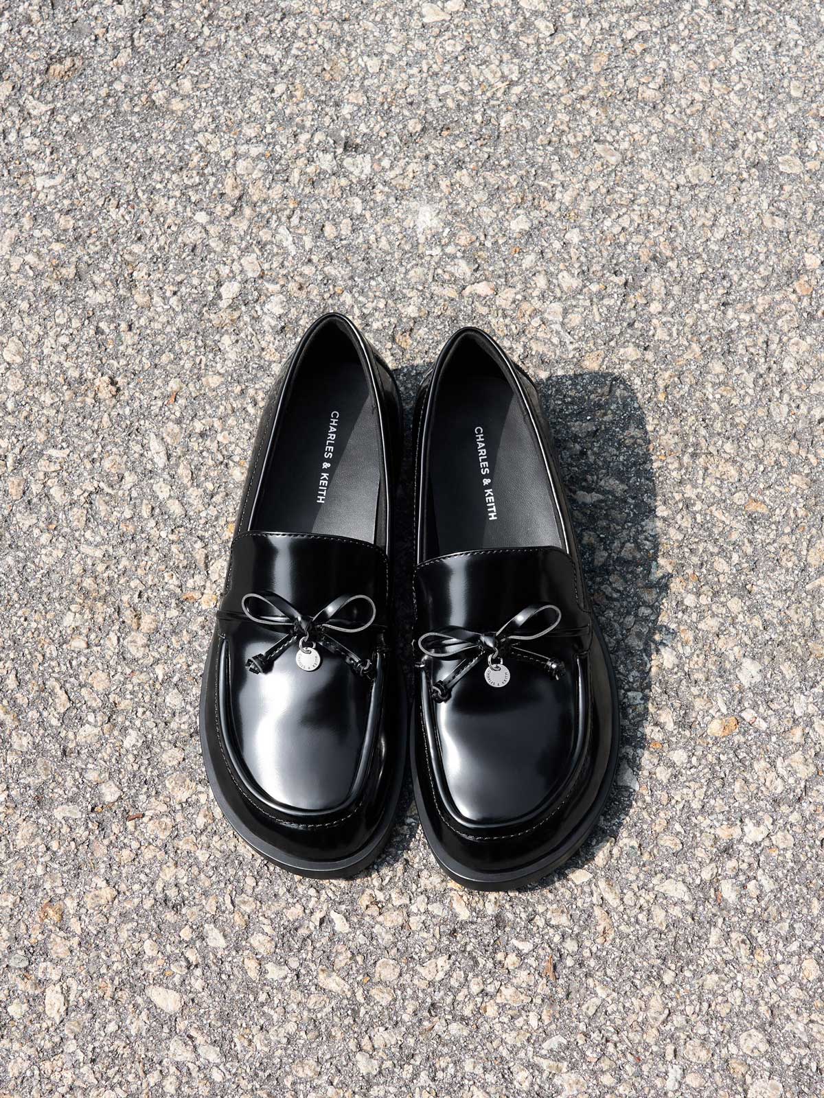 サークルチャーム ボウ ローファー - CHARLES & KEITH