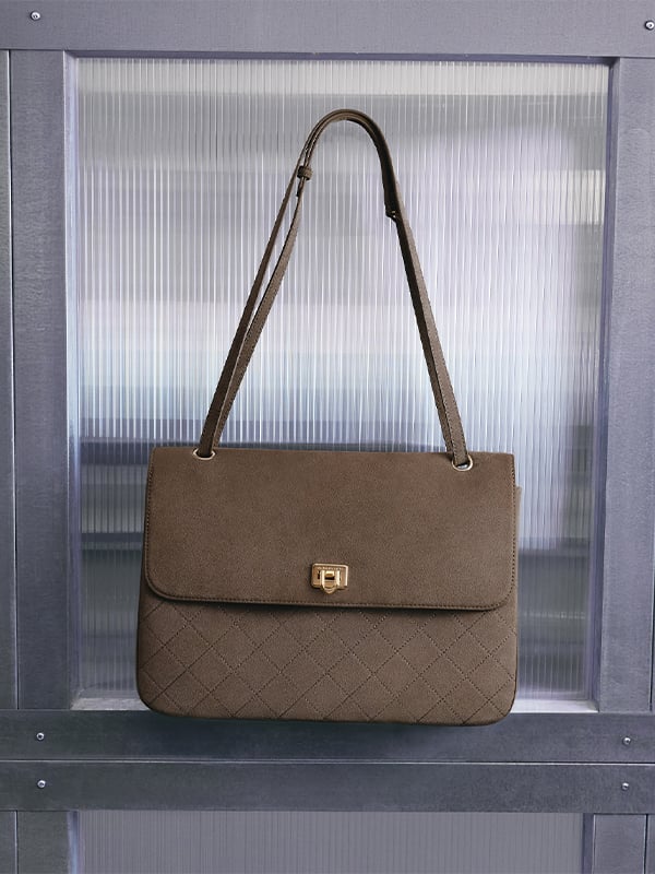 Connie コニー キルテッド ショルダーバッグ - CHARLES & KEITH