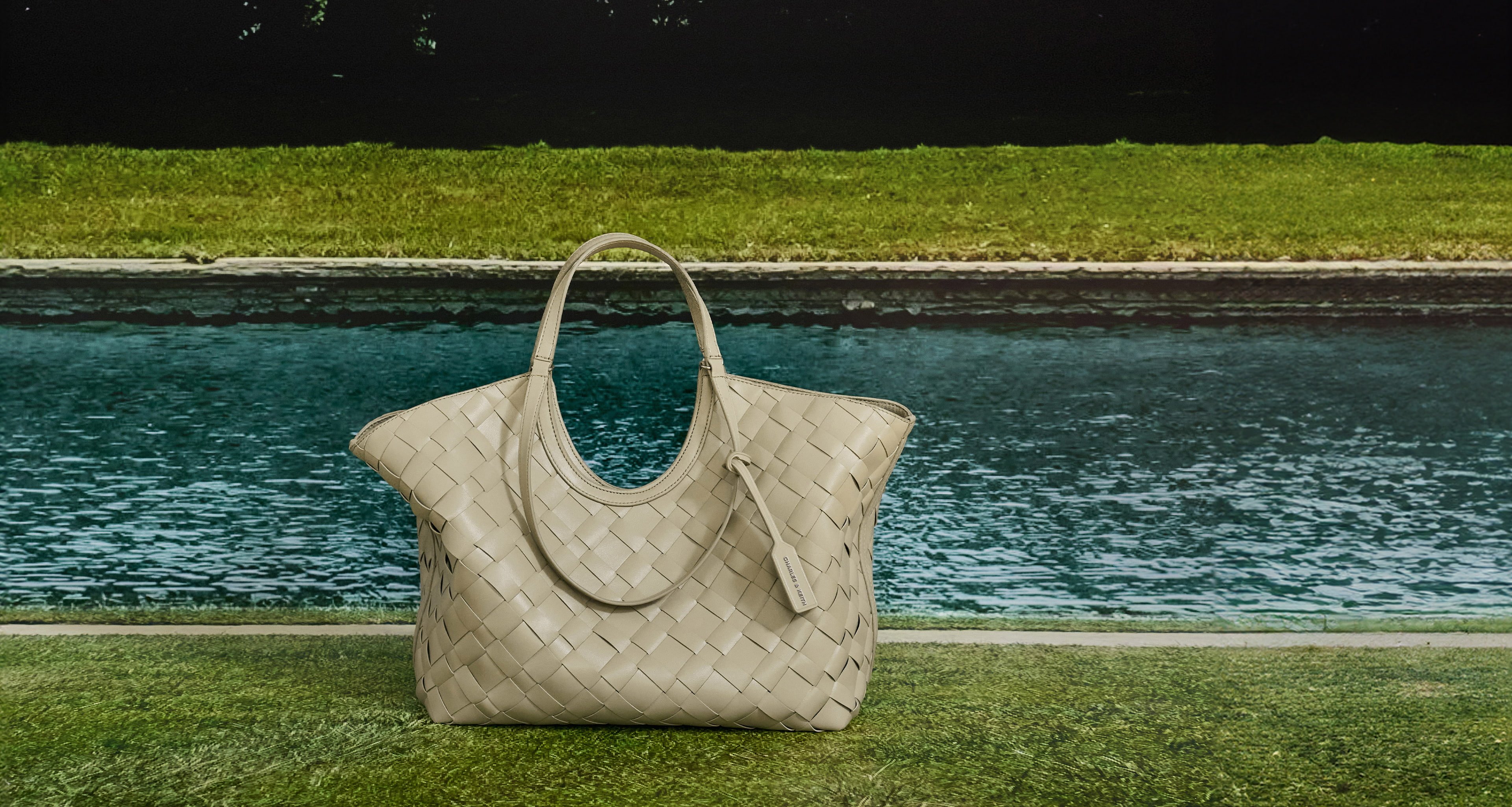 charles and keith カバン 専用出品 CHARLES ＆ KEITH（チャールズ&キース） ビジネスバッグ クラシック