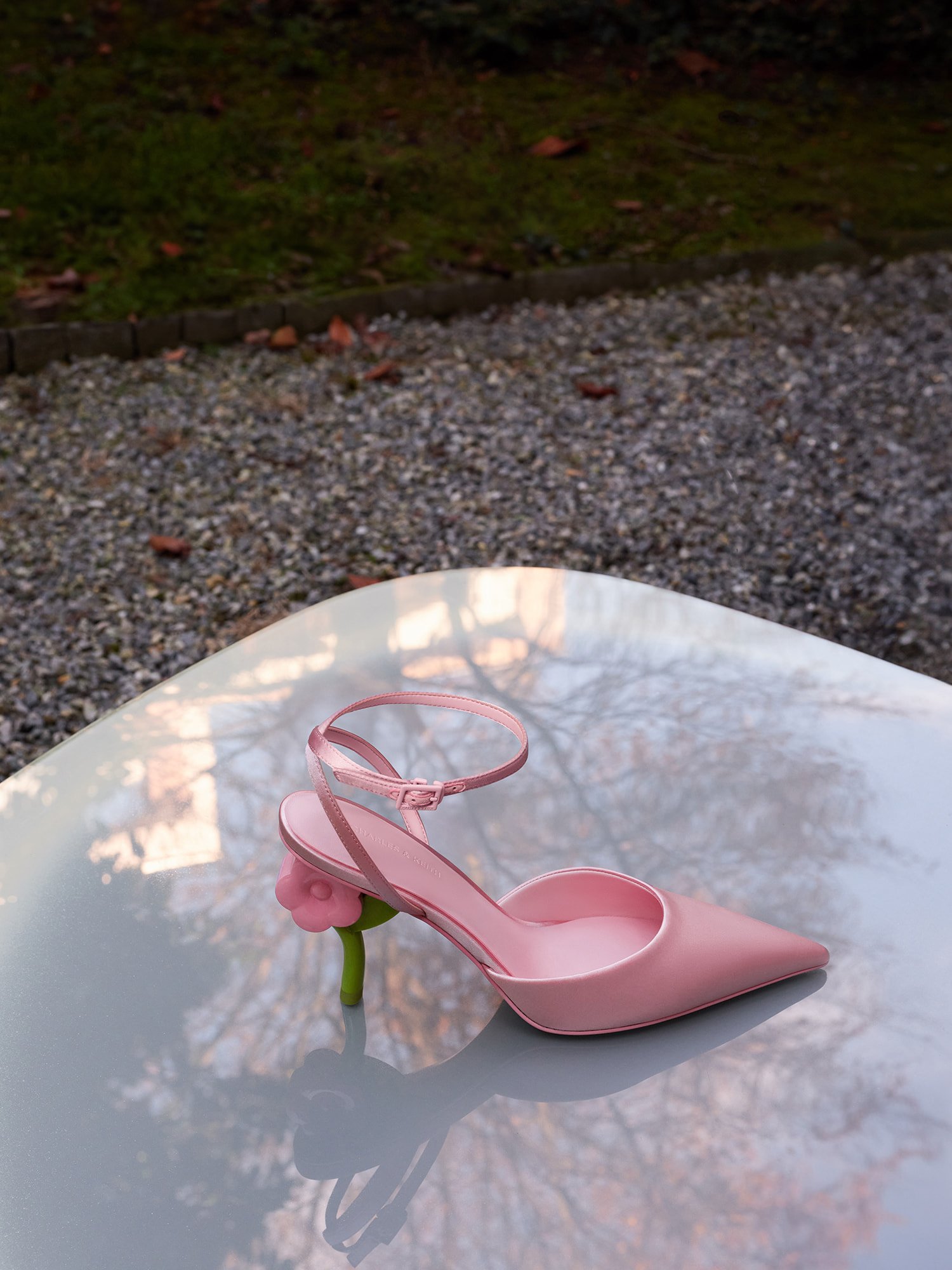 ポインテッドフラワーヒール アンクルストラップパンプス - CHARLES & KEITH