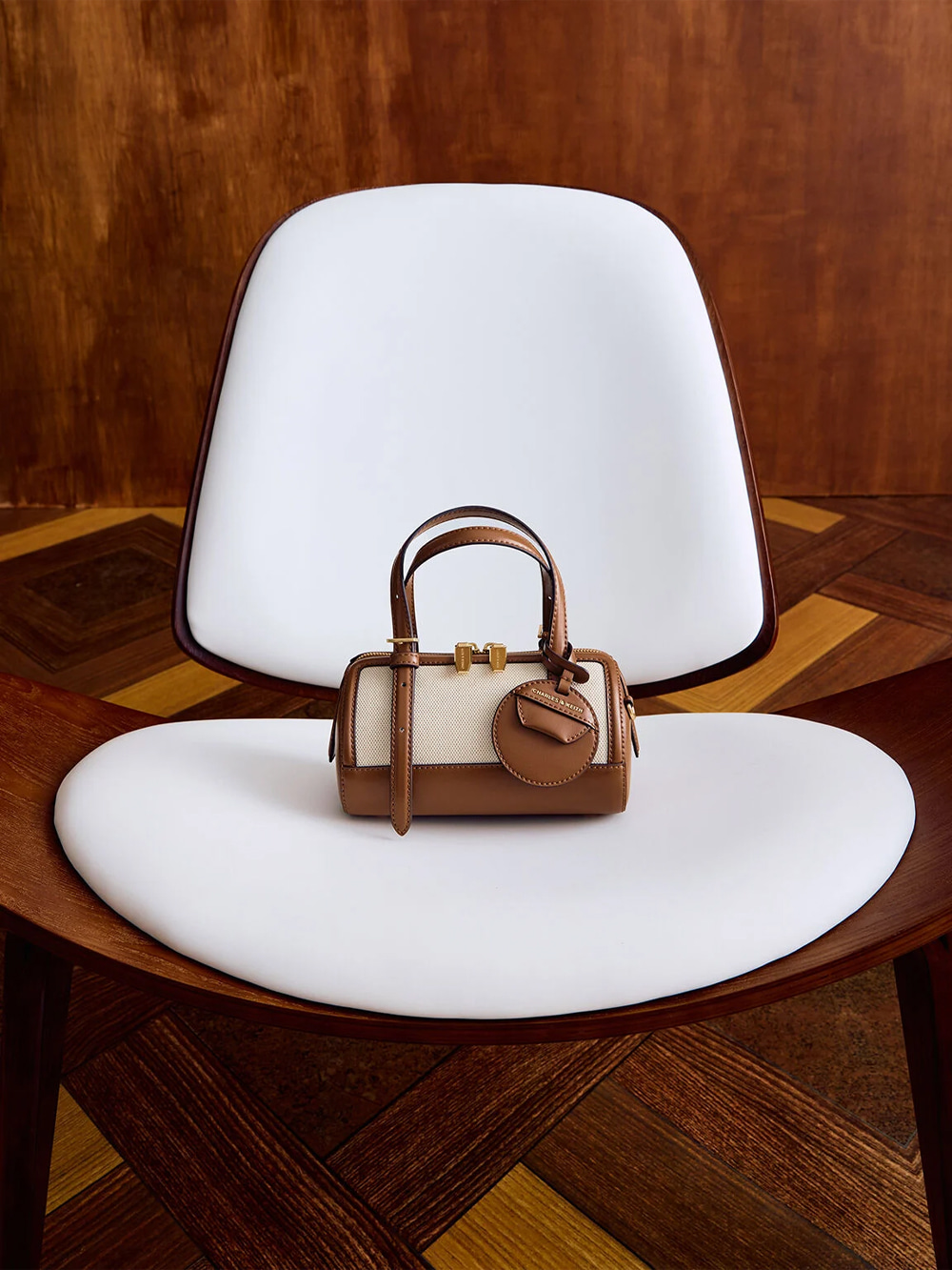 Enola エノラ キャンバスツートーンボウリングバッグ - CHARLES & KEITH