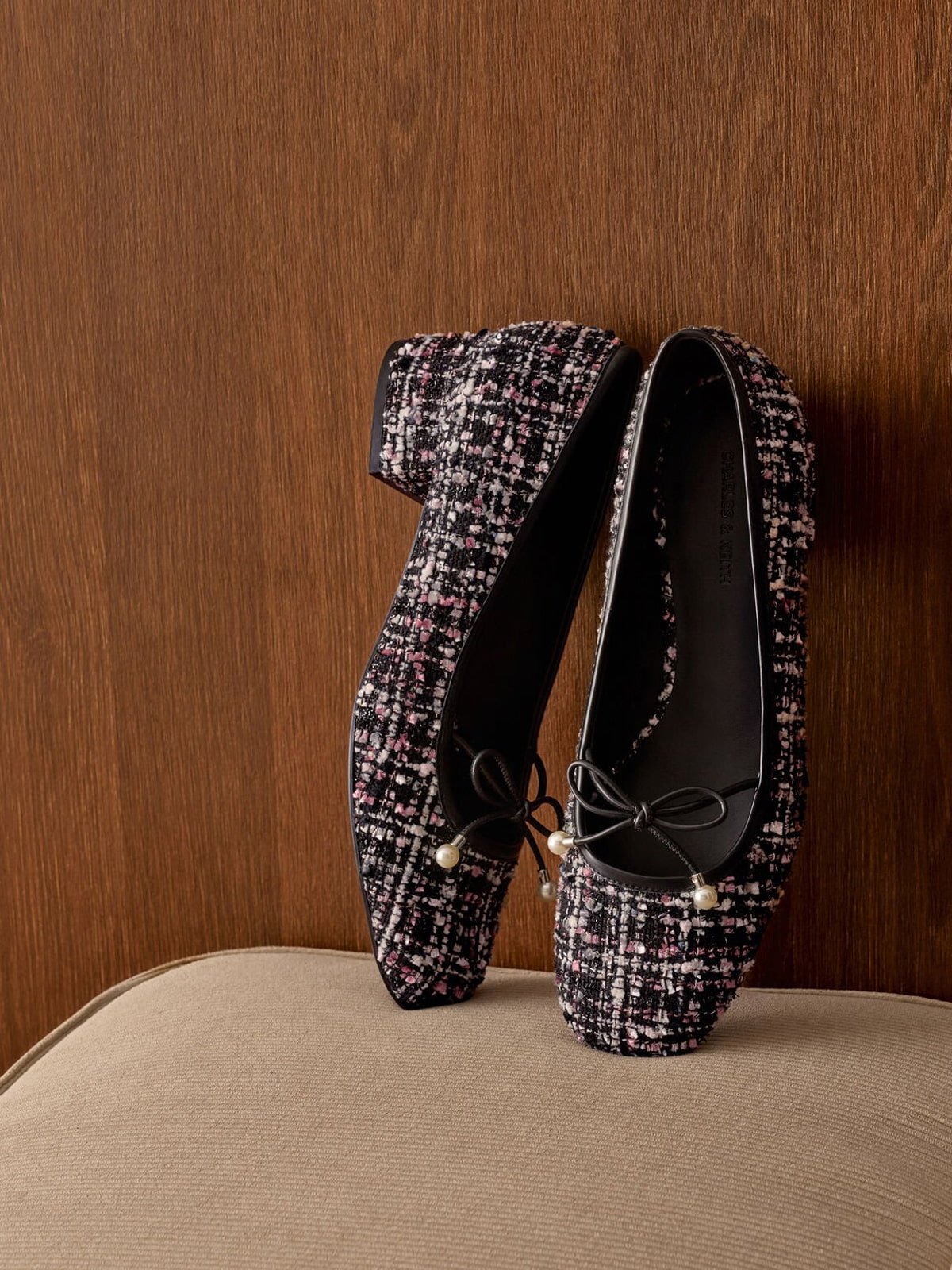 Barbara バーバラ パールエンベリシュッドボウバレエパンプス - CHARLES & KEITH