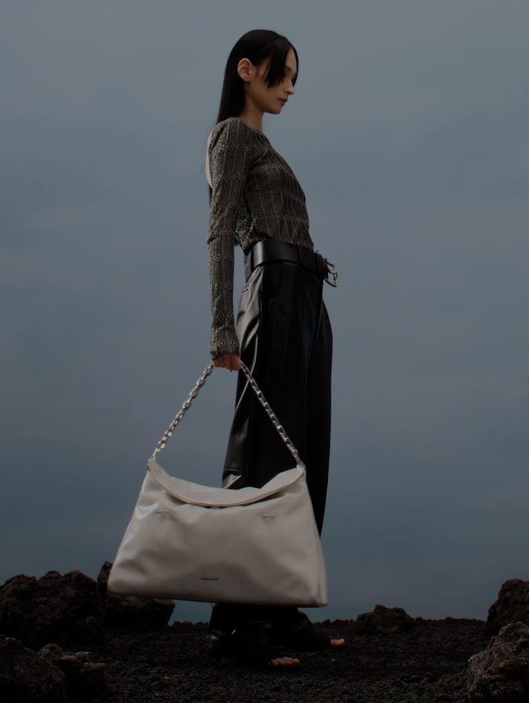 2025 春夏コレクション | 動きで見るストーリー | CHARLES & KEITH