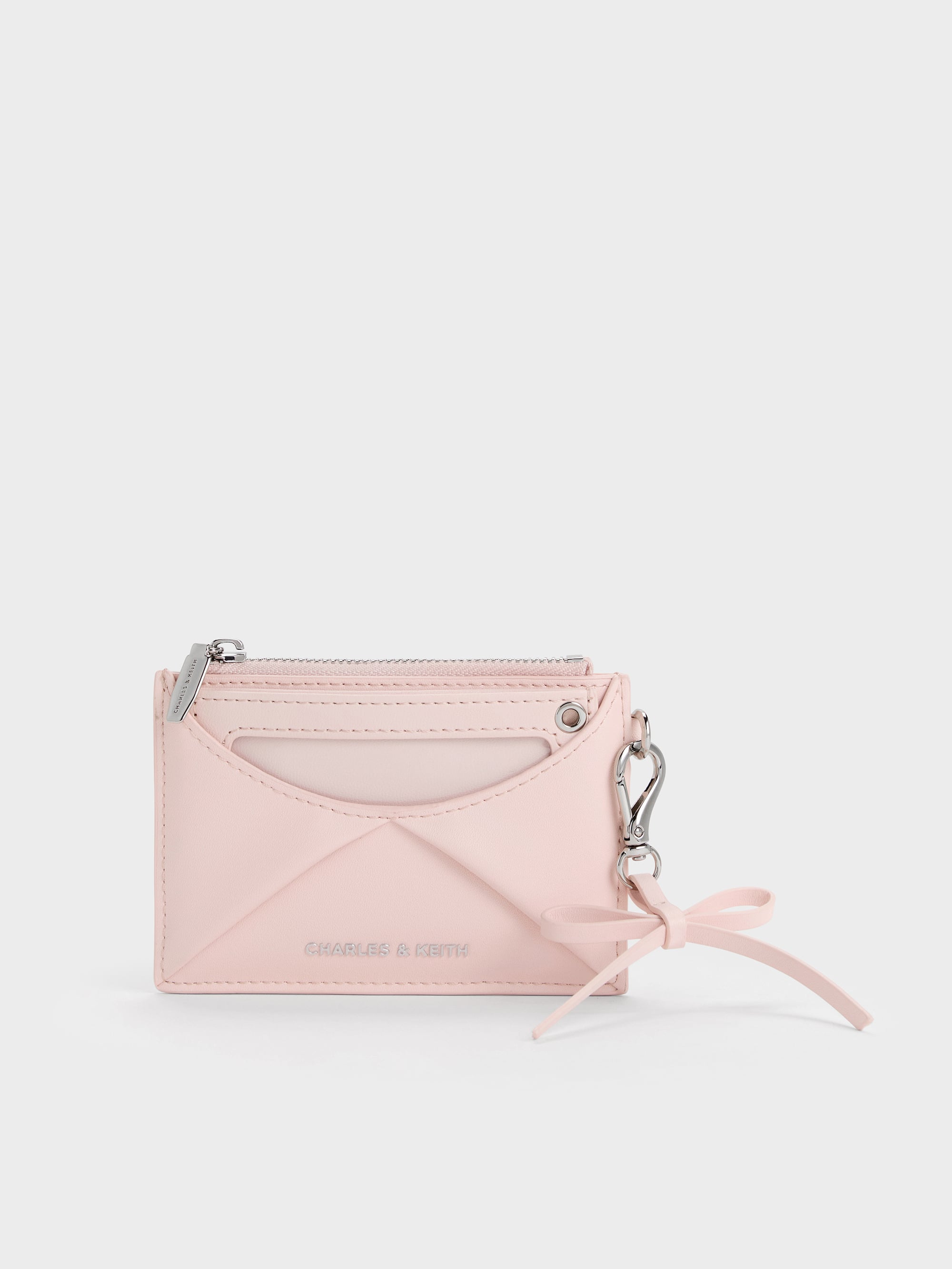 CHARLES & KEITH ピンク ショルダーバッグ チャーム付き SNSでバズり中のCHARLES & KEITH 新作ピンクが可愛すぎて語彙力失う