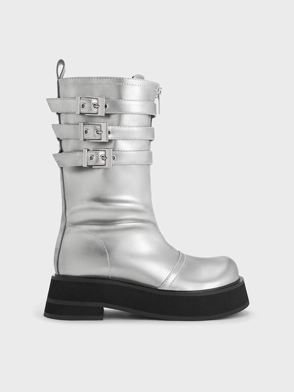 Nikki ニッキ トリプルバックルカーフブーツ - シルバー | CHARLES